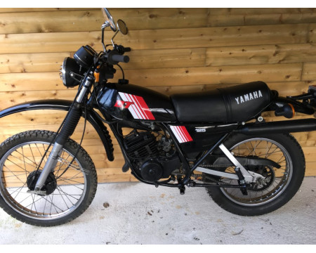 KIT DECO YAMAHA DTMX 1982 NOIR ET ROUGE