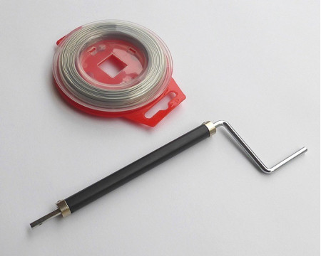 OUTIL MANIVELLE POUR FIL A FREINER + FIL